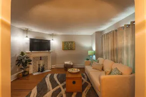 Executive Suite 1BR 1BA, w/Q Bed - Image 2