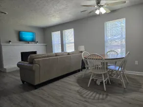 Howell Way, cozy stay! 115Unit 4 - Image 3