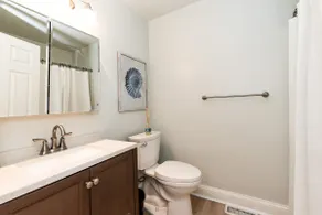 Newly Renovated Condo - Best Walkability in C.M. - Image 5