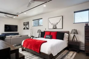 Mini Ventures! Pet Friendly! Sleeps 4! - Image 4