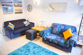 Reeve Terrace - Garden Patio, Parking, Sleeps 4 - Image 2