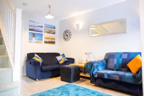 Reeve Terrace - Garden Patio, Parking, Sleeps 4 - Image 3
