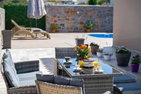 Villa Anthemis - Private Heated Pool - Image 2