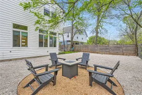Off the hook in Austin with Chic 2BR Retreat plus Firepit - Image 3