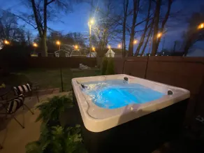 Hot Tub on Hill Sleeps 12 | POOL|Hot Tub & Firepit - Image 4