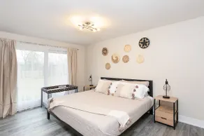 Cozy Modern Renovated 3bd House - Image 3