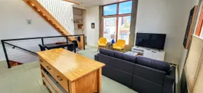 Chill Urban 2 story loft w/ DT Vibes - Image 3