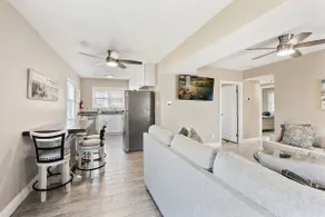 Spectacular 3 BR Condo | 1 Block to the Beach! - Image 3