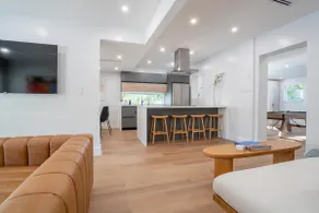 5BR HotTub|PoolTable|Golf 7 min drive to Wynwood - Image 4