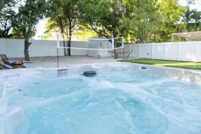 5BR HotTub|PoolTable|Golf 7 min drive to Wynwood - Image 2