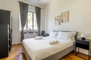 Exclusive 2 bedrooms apartment near Duomo - Image 5