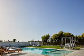 850m to Beach · Pickleball Court by etouri - Image 2