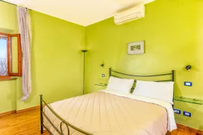 Apt with Washer, A/C and Free Parking 70sqm - Image 4