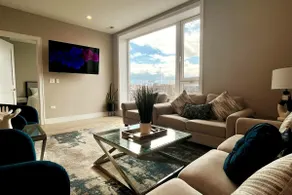 816 PLZN Penthouse| Rooftop| Garage Parking - Image 5