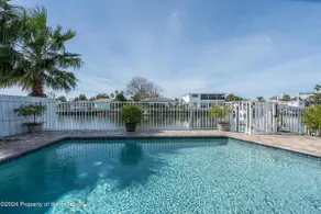 Waterfront-Direct Gulf Access-Dock-Kayaks-Pool - Image 2