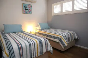 Beach House @ Moffat - Image 5