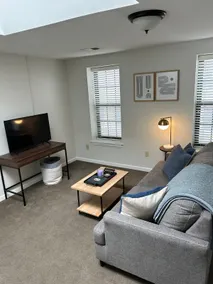 Bright and Beautiful 2 Bedroom Apt. in Rochester! - Image 2