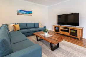 Home on Valley Margaret River - Image 4