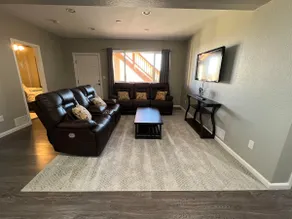 Beautiful Arvada/mountains view! - Image 3