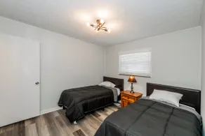Near Windrock 4BR Hub with Long Term Rental - Image 5