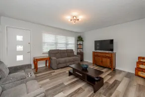Near Windrock 4BR Hub with Long Term Rental - Image 4