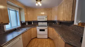 The stepfather's house - Image 3