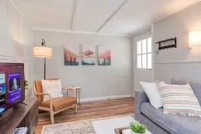Modern Raleigh Apartment Steps From Downtown - Image 5