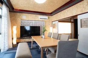 A spacious 155 ㎡ house! Indoor playroom for children and dogs/BBQ on the wooden deck/Free parking - Image 5