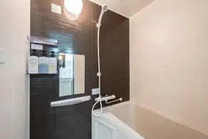 Ideal for sightseeing in Osaka with your family! Can be used by 4 people. Within walking distance to Dotonbori. - Image 4