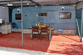 Lemon Garden Camper - Image 4