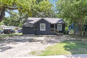 Sleeps 10! Medical District! Airport! Pet Friendly - Image 2