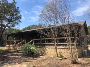Cedar Ridge Log Cabin on 14 acres - Image 2