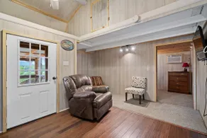 Lucky's Canoe & Kayak Cabin #3 - Caddo River Access! - Image 2