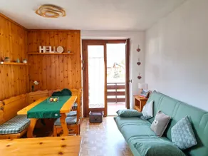 49 sqm two-room apartment with large garden 650m from the center - Image 3