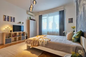 Free parking | Home in the city center - Image 3