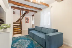 Ultra-Central Elegant Apartment - Image 2