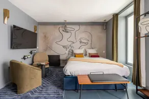 Opéra, Grand Boulevard 9th: suite with jacuzzi - Image 2