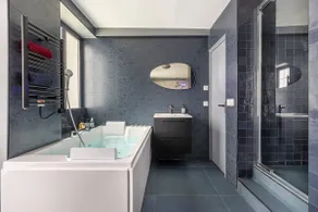 Opéra, Grand Boulevard 9th: suite with jacuzzi - Image 4