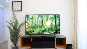 Luxe 1BR Haven | Calm Modern Escape - Image 3