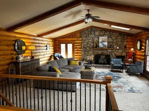 Log Home! Hot Tub, Close To USAFA &Spruce Mountain - Image 3