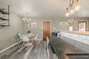 Charming Home, DT Westfield & Grand Park, Extras! - Image 5