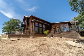Legends Lake House - Image 2