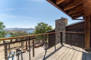 Legends Lake House - Image 4
