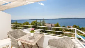 Luxury apartment with a breathtaking view 4 - Image 2
