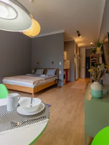 Art District Studio Apartment - Image 4