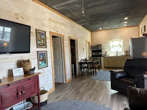 Just A Stone’s Throw Cabin - Image 3