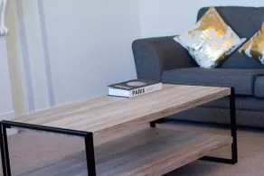 FREE Parking! Modern Central Apartment in Plymouth - Image 5