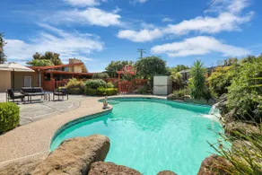 Modern | Pool | Pond | Arcade | Quiet | Location | Safe - Image 2