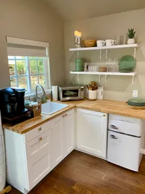 Heart of Wine Country - Farmhouse Getaway - Image 4