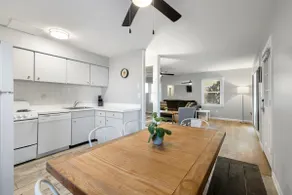 Edgewater Oasis: 2BR Bayside Near Boardwalk - Image 5